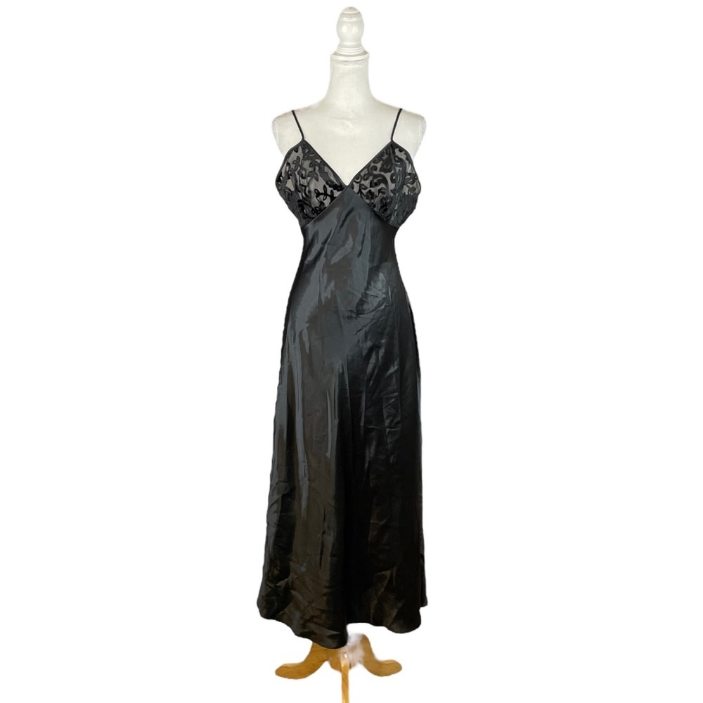 Vintage Victoria's Secret True Black Full Length A-line Slip Lace Chest V-Neck